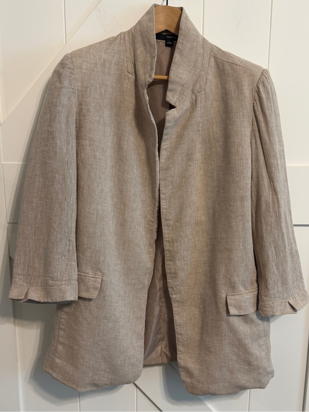 Harvé Benard Women’s 14 Linen Rayon Long Blazer Oatmeal Beige 3/4 Sleeve